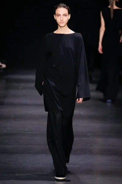 Look 29